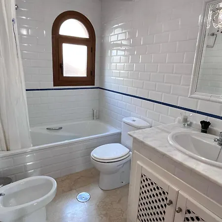 Spanish Pool Vacation Lfg 別荘