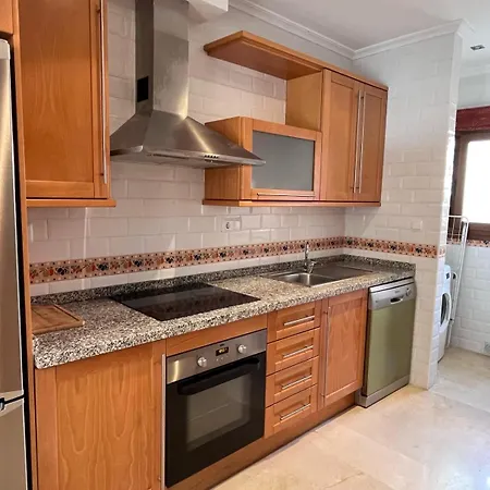 別荘 Spanish Pool Vacation Lfg